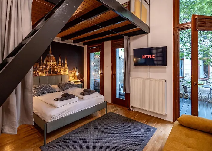 Mooki Loft&garden In Sohobudapest 布达佩斯