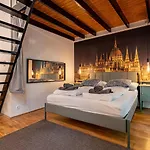 Mooki Loft&garden In Sohobudapest Apartman Budapest