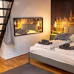 Mooki Loft&garden In Sohobudapest