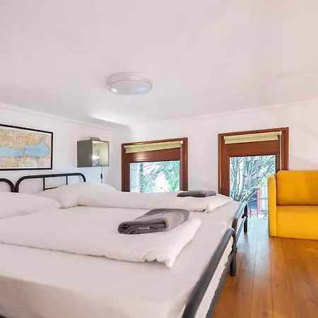 Апартаменты Mooki Loft&garden In Sohobudapest *
