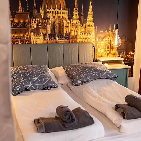 Mooki Loft&garden In Sohobudapest Апартаменты Будапешт