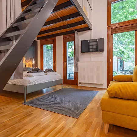 شقة Mooki Loft&garden In Sohobudapest *